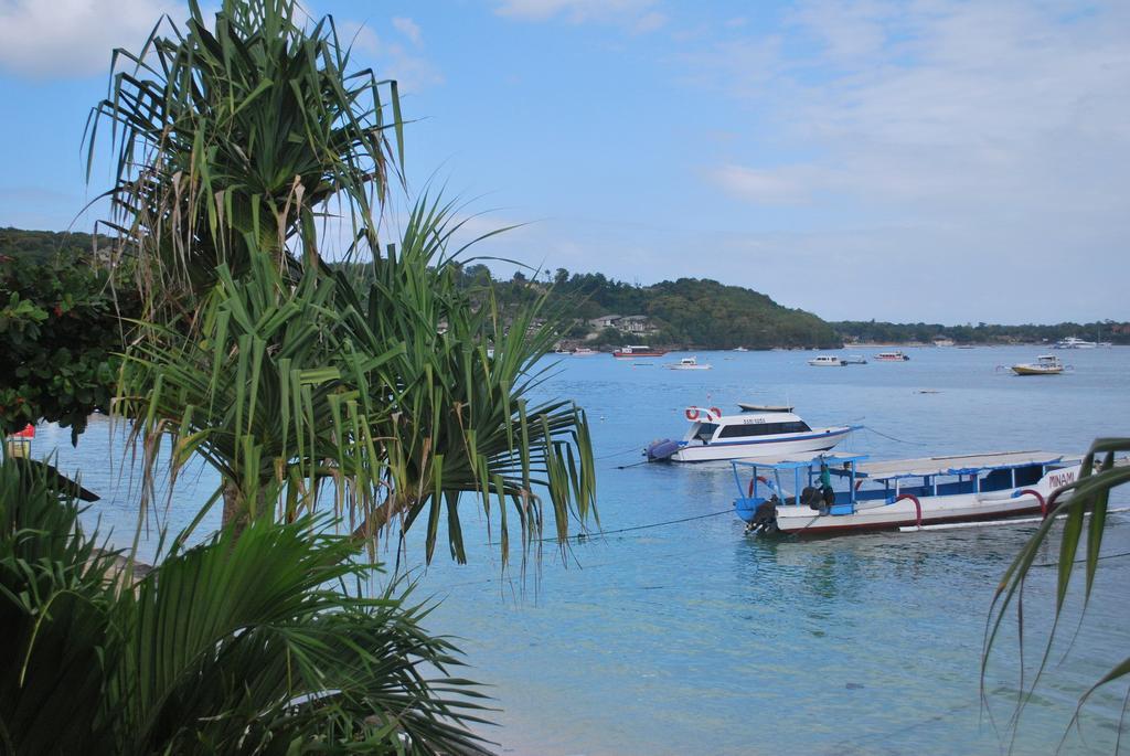 Rama Beach Inn Lembongan Exteriör bild